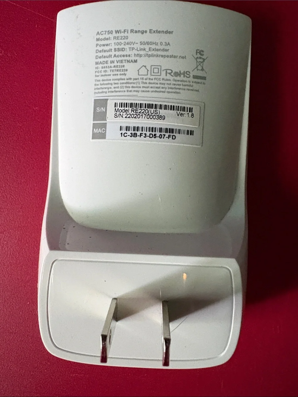 TP-Link White Wi‑Fi Range Extender with Patterned Casing